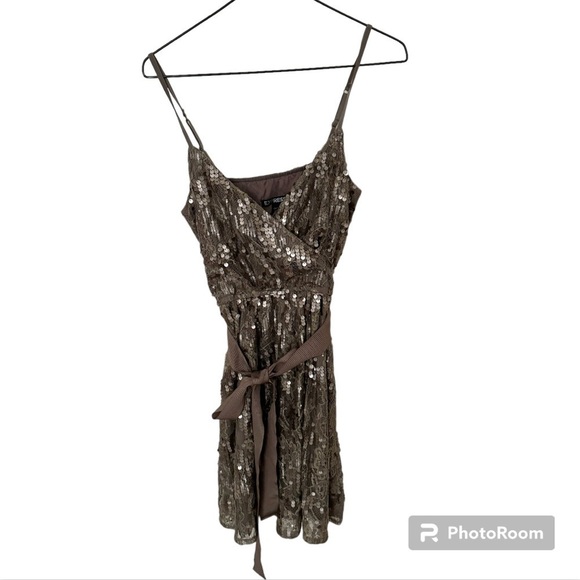 Express Taupe sequins tie waist dress - Picture 3 of 5